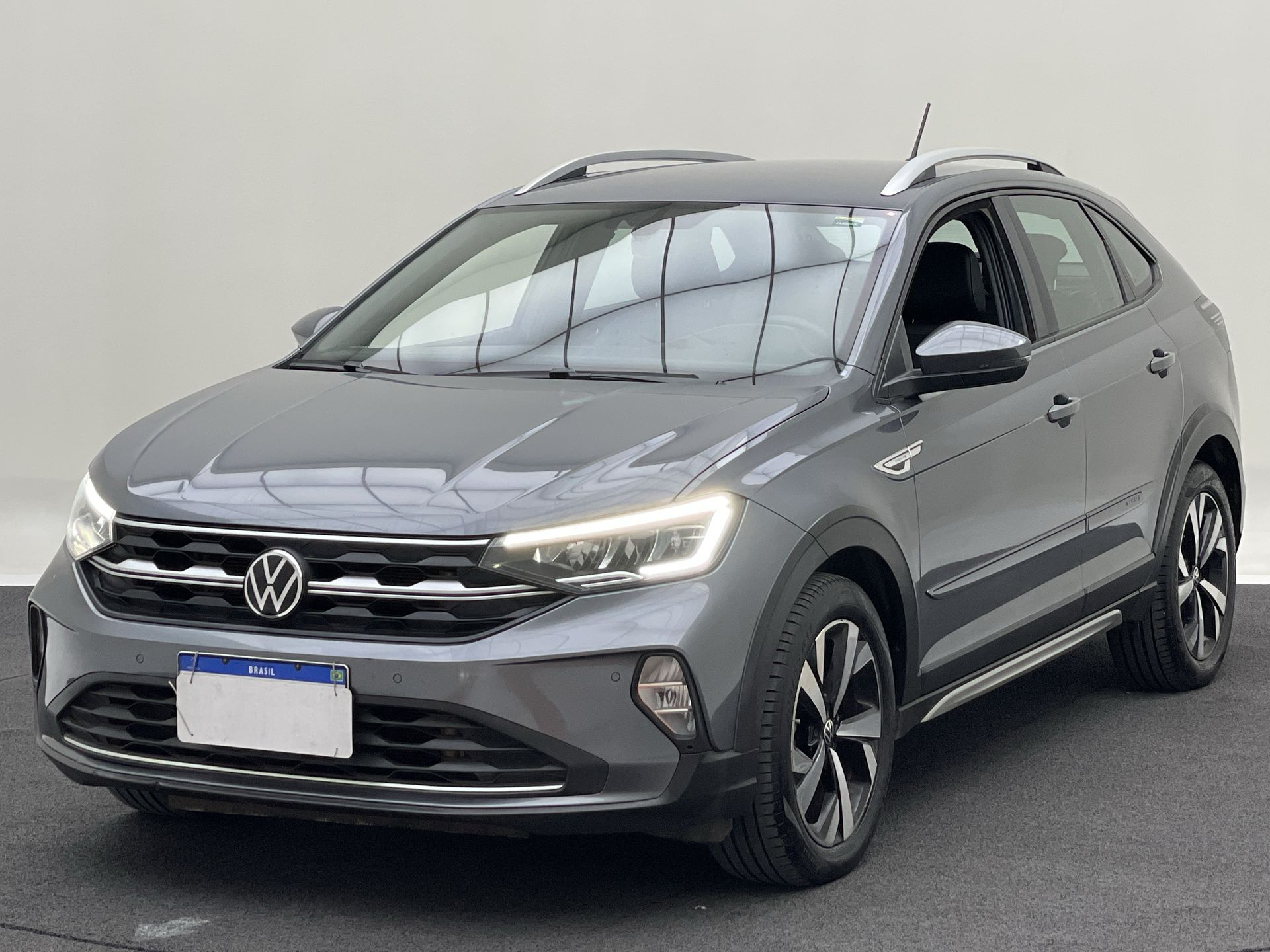 Nivus Highline 1.0 200 TSI Flex Aut.