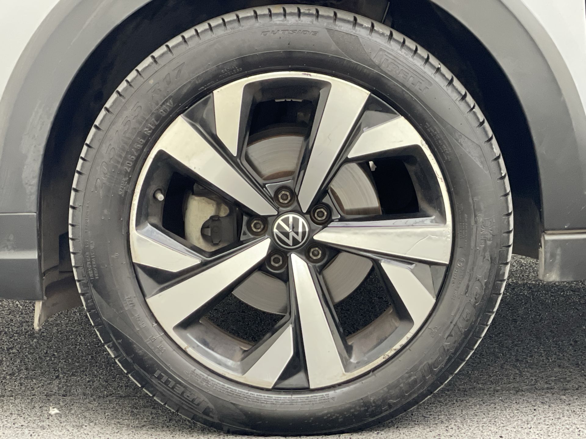 Nivus Highline 1.0 200 TSI Flex Aut.