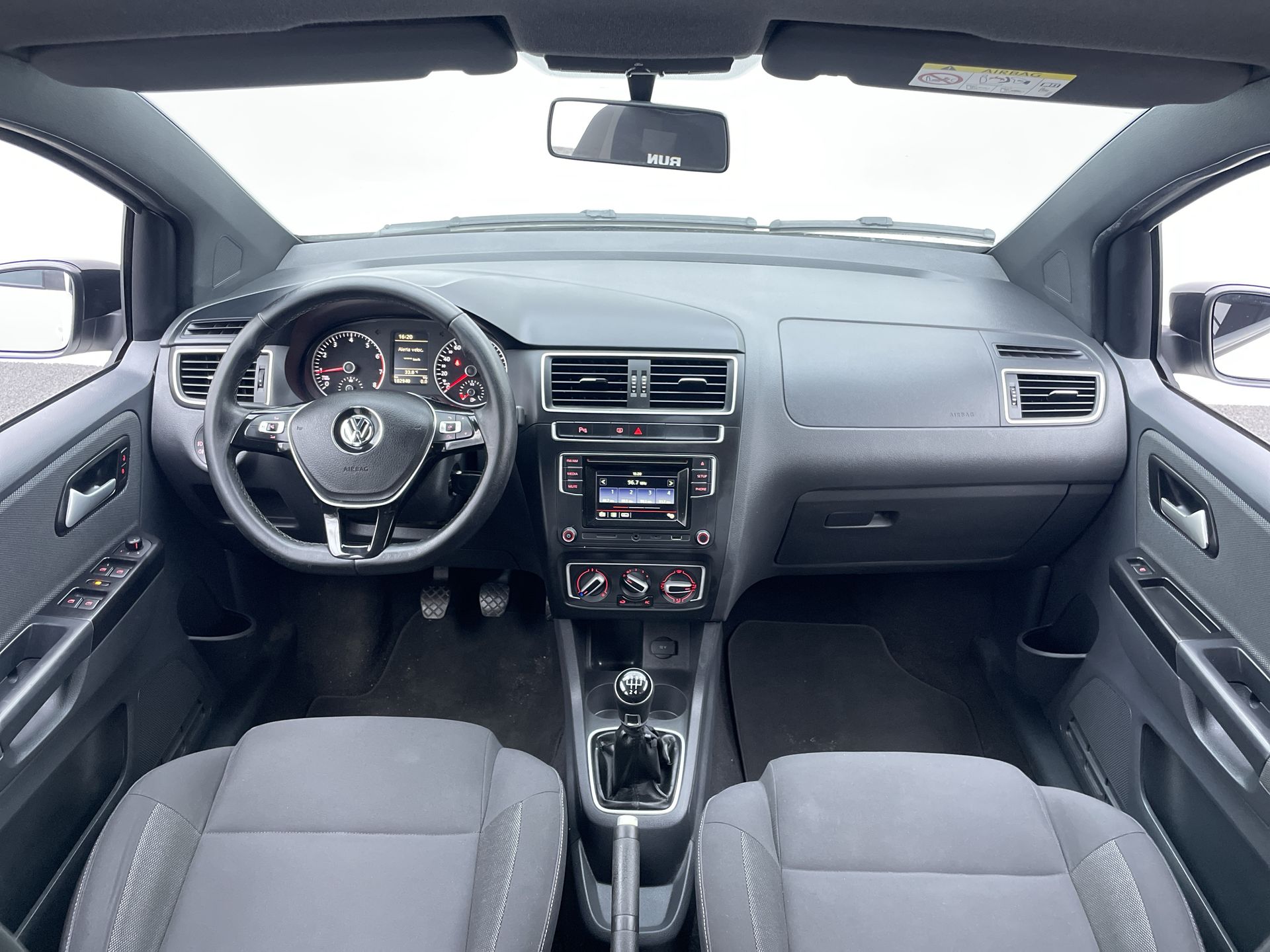 Fox RUN 1.6 Flex 8V 5p