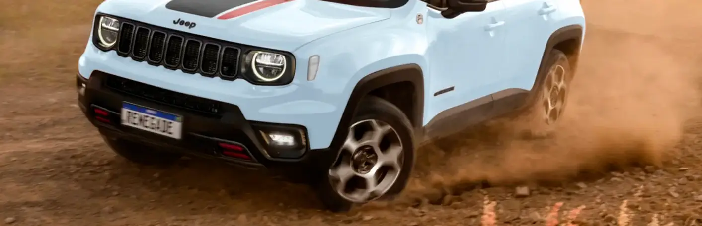 Suspensão Elevada e proteções Off-Road.