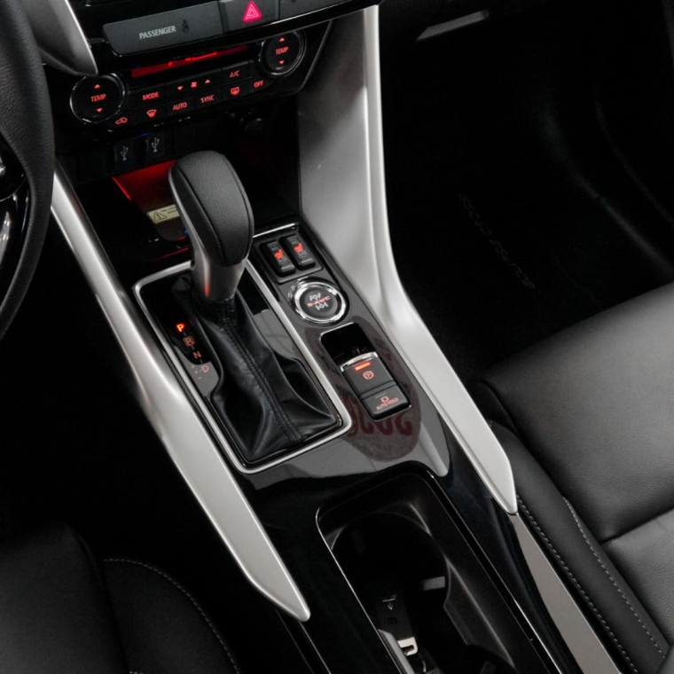 Mitsubishi-ECLIPSE CROSS-1.5 MIVEC TURBO GASOLINA HPE-S S-AWC CVT