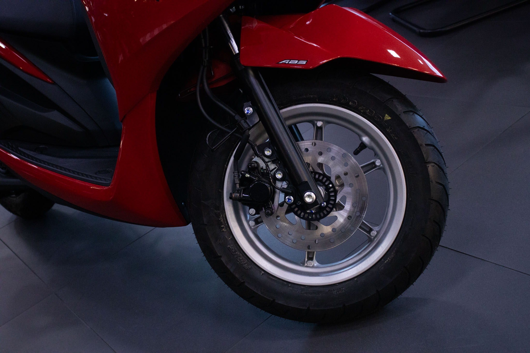 YAMAHA-FLUO-FLUO 125 CONNECTED (Híbrido)