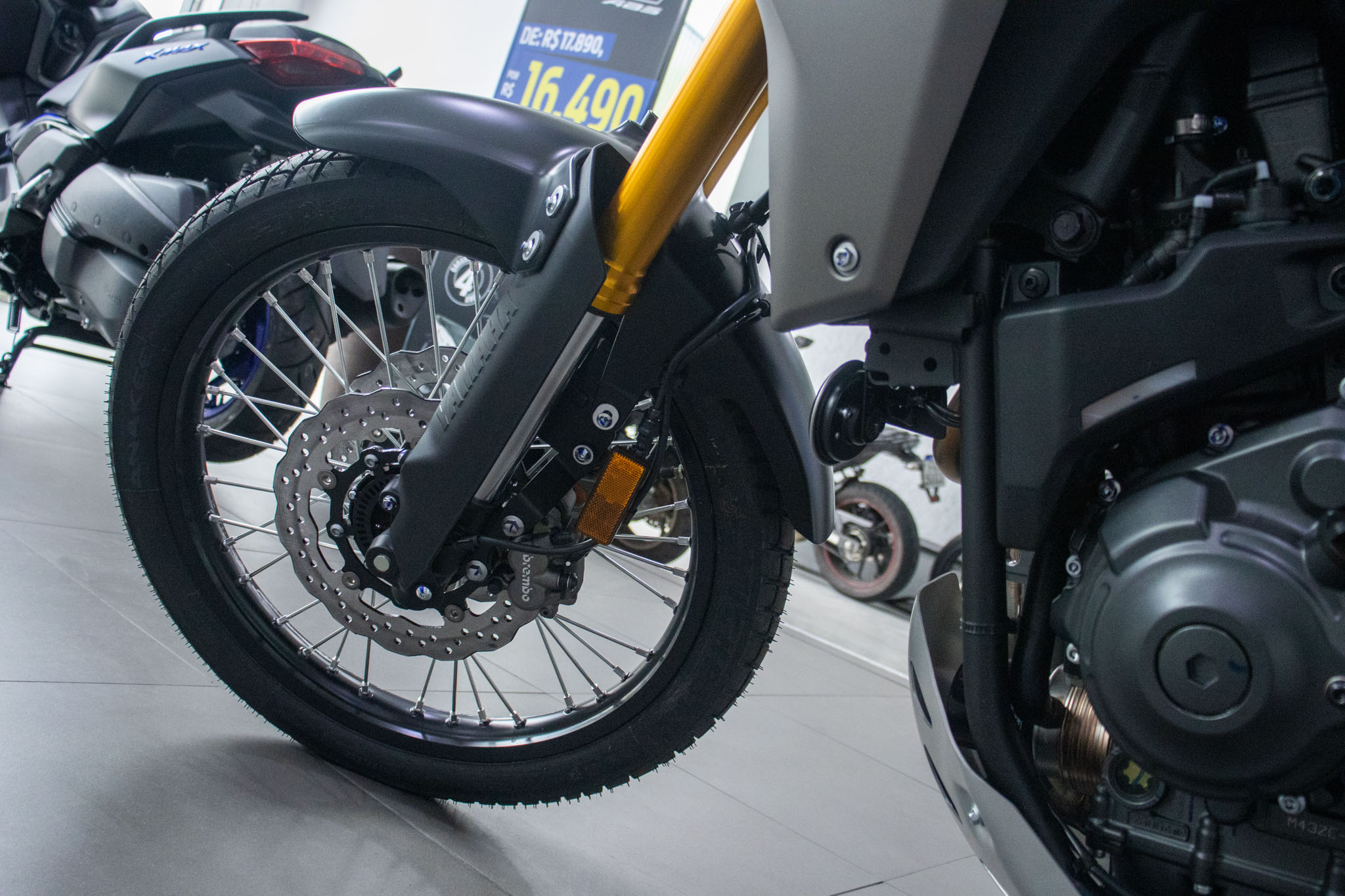 YAMAHA-XTZ-XTZ690 TENERE