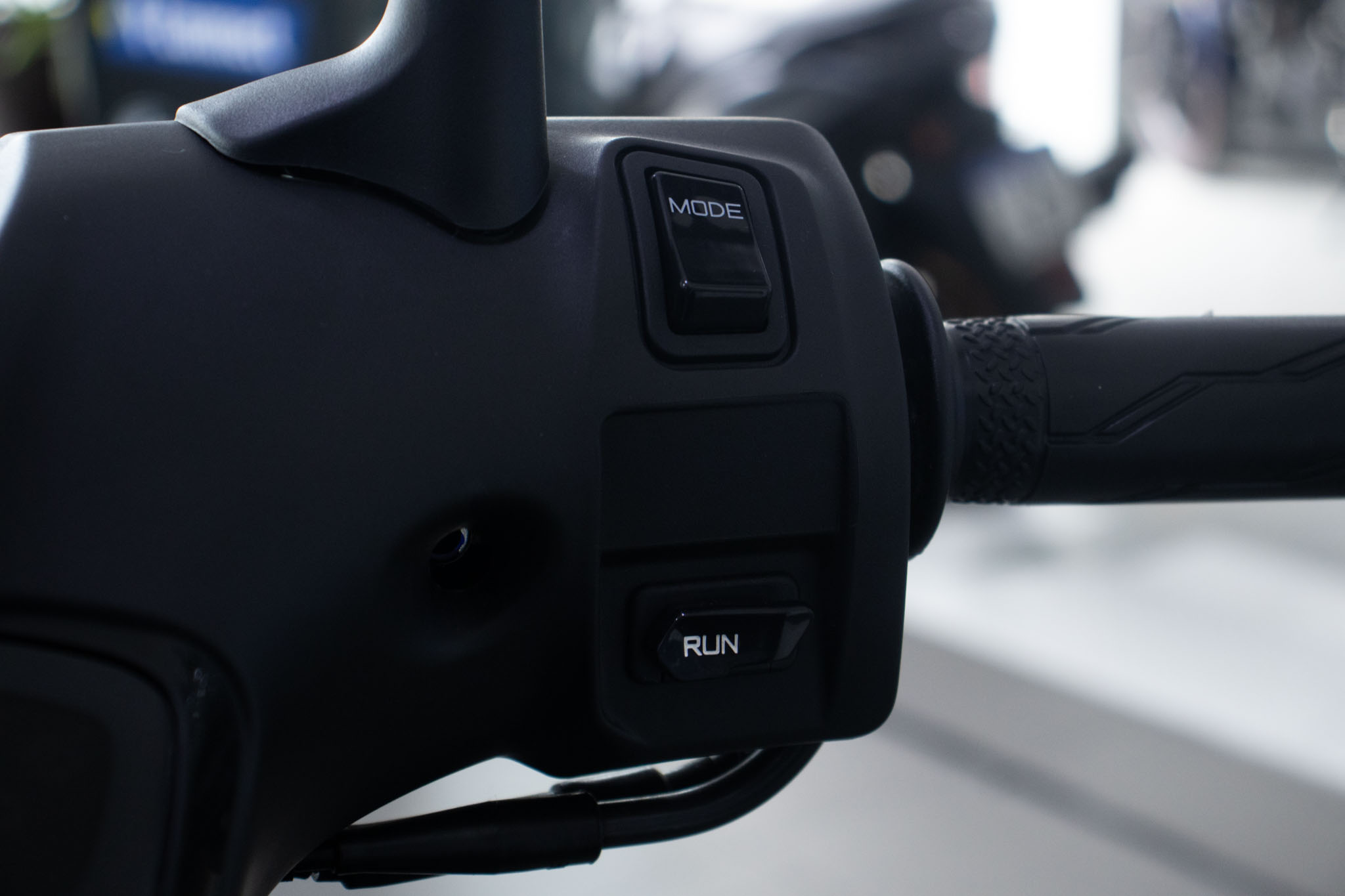 YAMAHA-NEOS-NEOS CONNECTED (Elétrica)