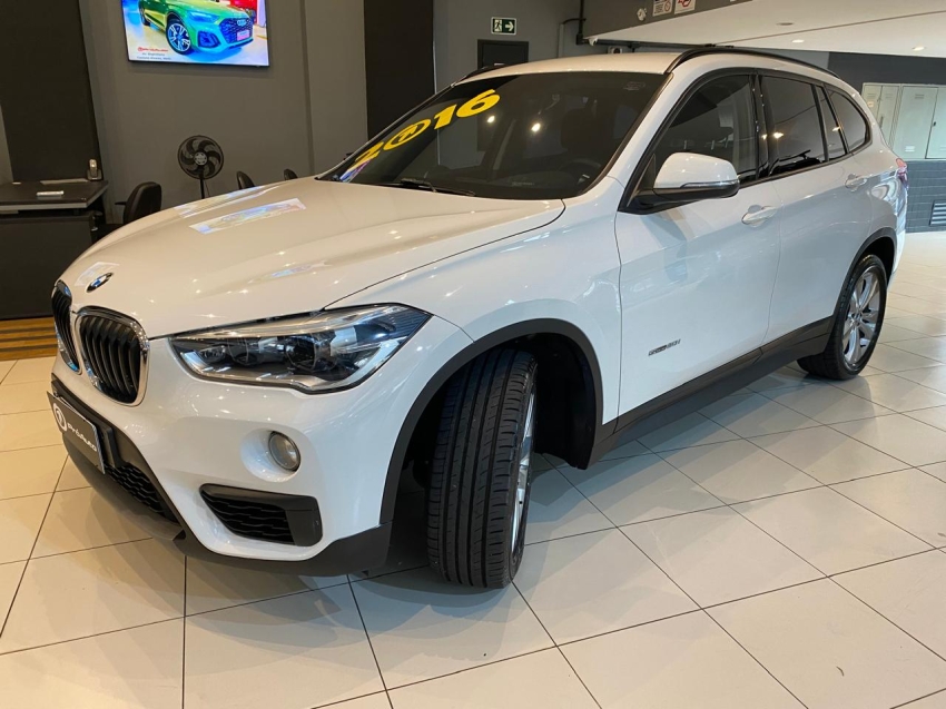 BMW-X1-2.0 16V TURBO ACTIVEFLEX SDRIVE20I 4P AUTOMÁTICO