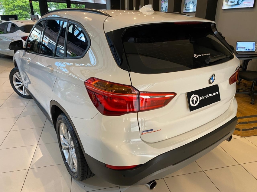 BMW-X1-2.0 16V TURBO ACTIVEFLEX SDRIVE20I 4P AUTOMÁTICO