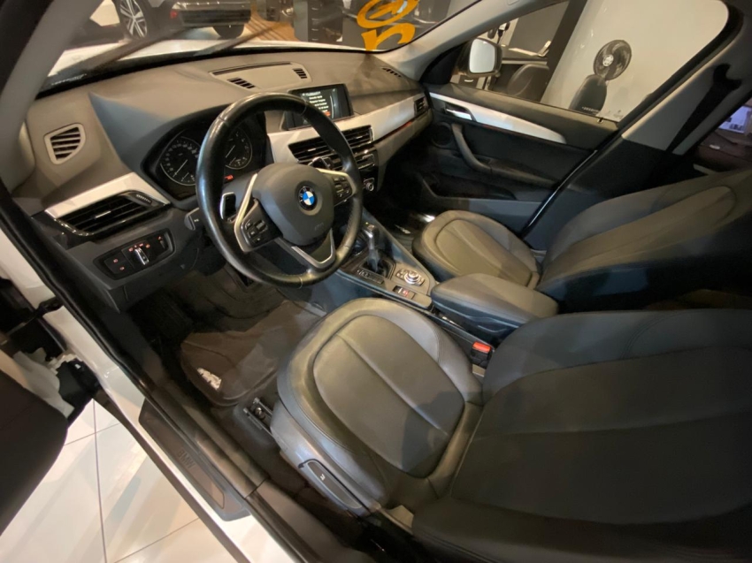 BMW-X1-2.0 16V TURBO ACTIVEFLEX SDRIVE20I 4P AUTOMÁTICO