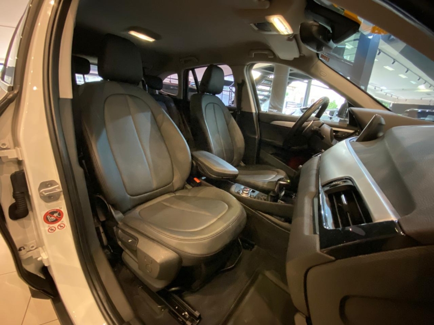 BMW-X1-2.0 16V TURBO ACTIVEFLEX SDRIVE20I 4P AUTOMÁTICO