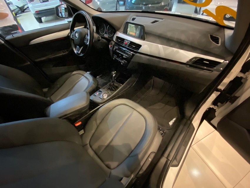 BMW-X1-2.0 16V TURBO ACTIVEFLEX SDRIVE20I 4P AUTOMÁTICO