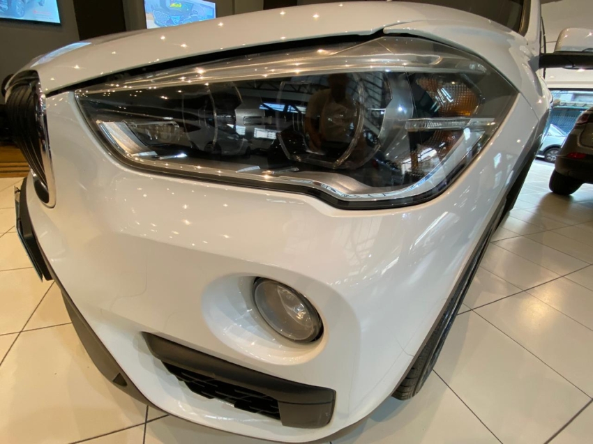 BMW-X1-2.0 16V TURBO ACTIVEFLEX SDRIVE20I 4P AUTOMÁTICO
