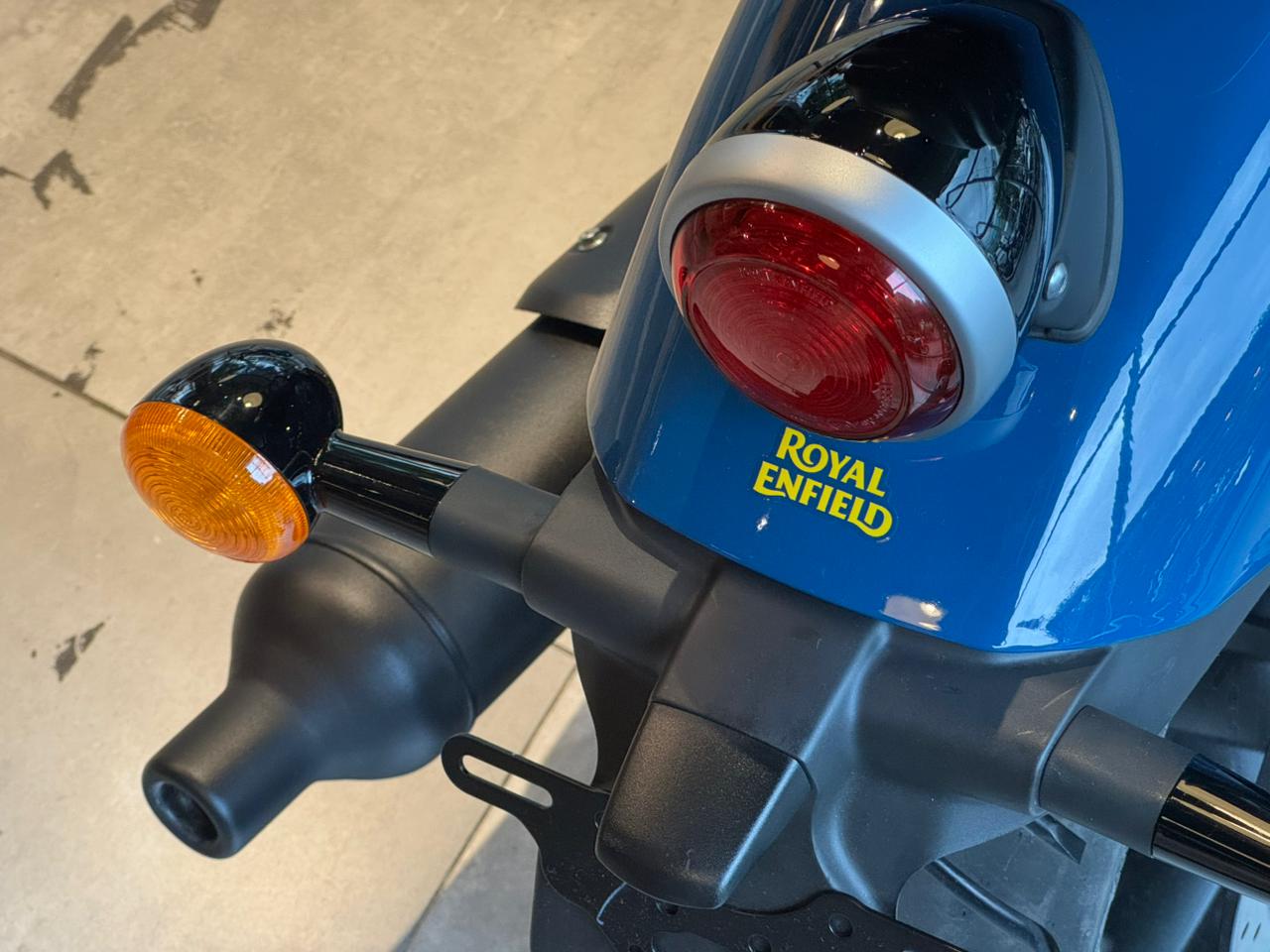 Royal Enfield-Shotgun-Shotgun 650cc ABS