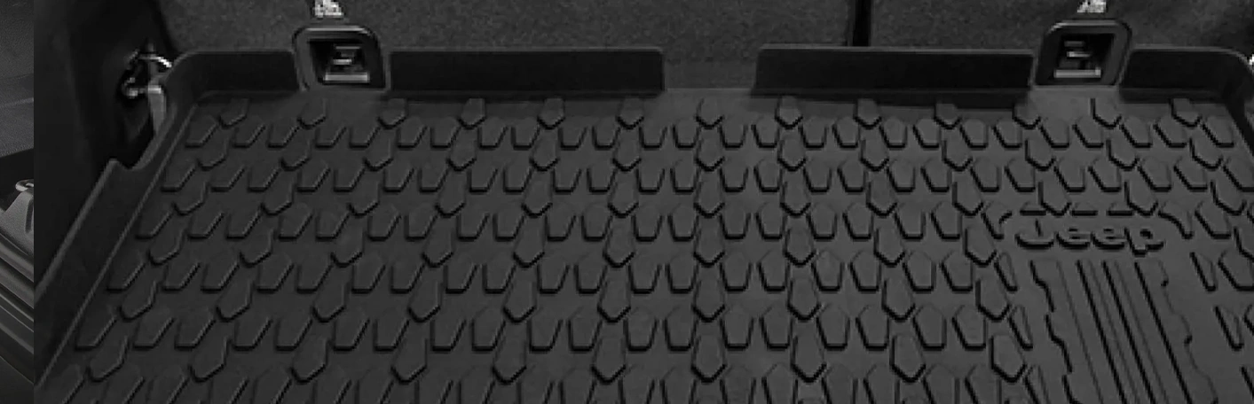 Tapete de Porta-malas com Molas Elevadas