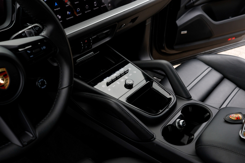 Porsche-CAYENNE-4.0 V8 GASOLINA S AWD TIPTRONIC S