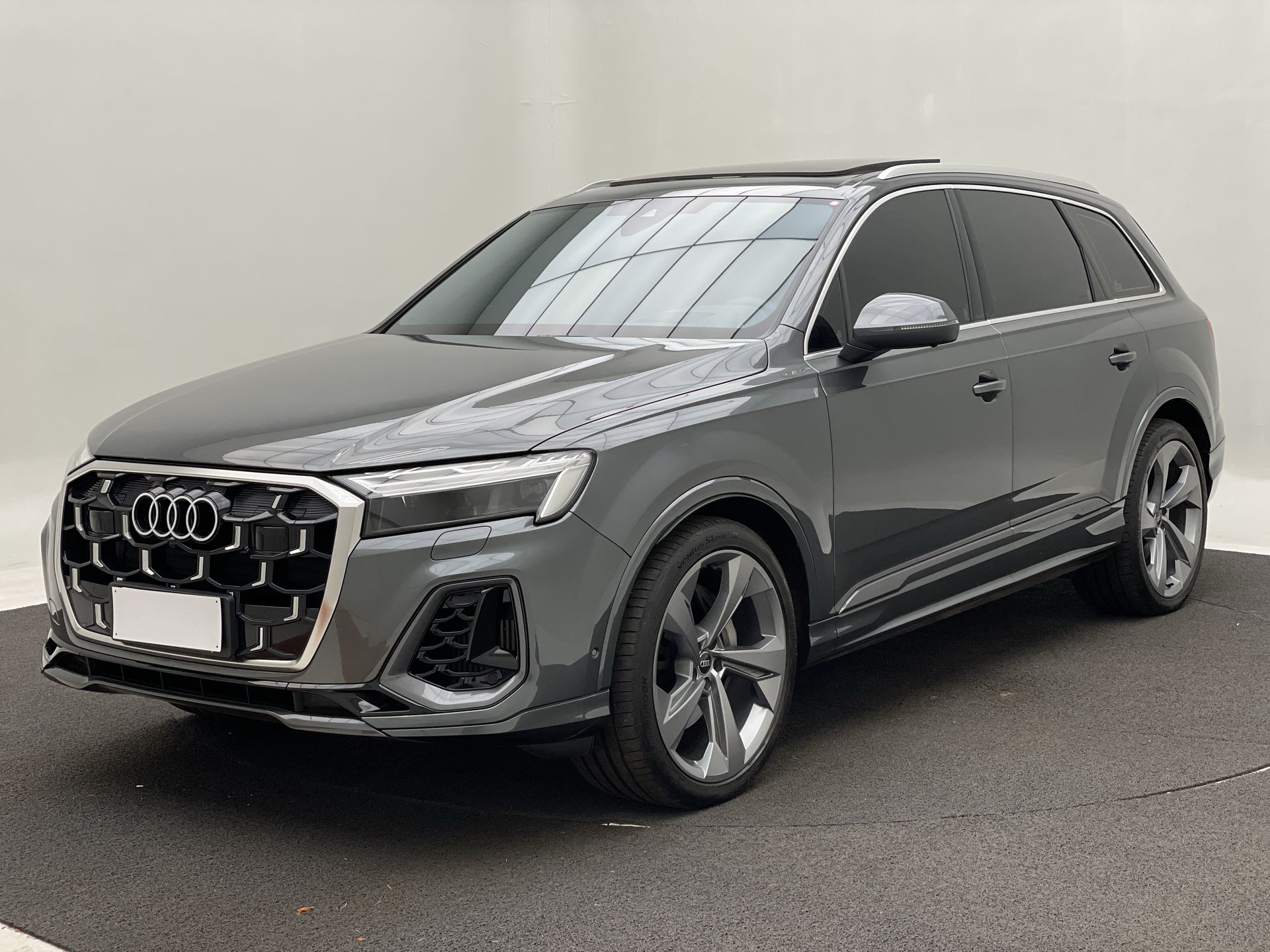 Q7 S-Line 3.0 V6 TFSI Qua. Tip. (Híb.)