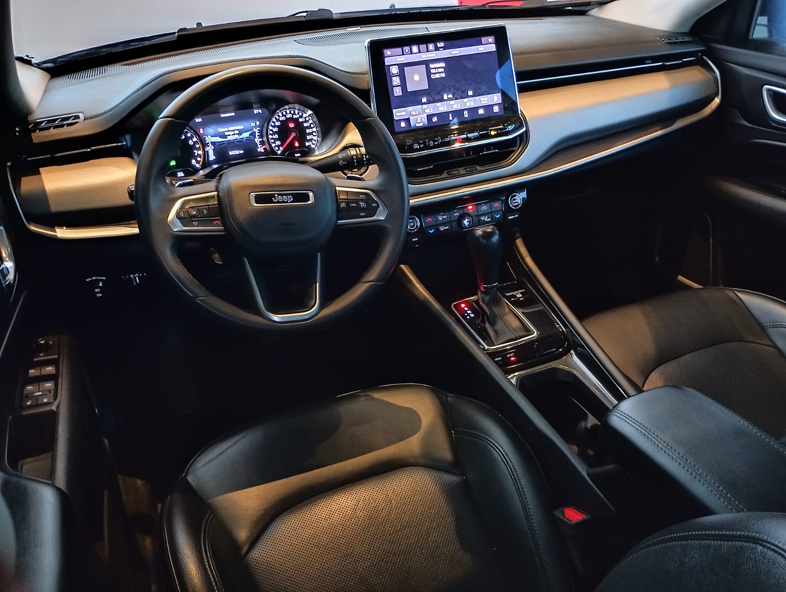 Jeep-COMPASS-COMPASS LONG. T270 1.3 TB 4x2 Flex Aut.