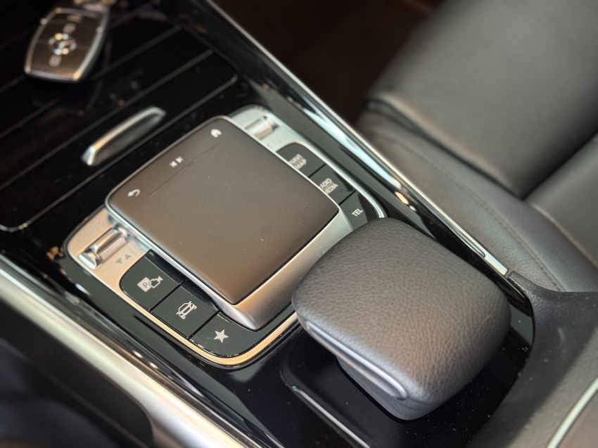 Mercedes-Benz-GLB 200-1.3 CGI GASOLINA PROGRESSIVE 7G-DCT