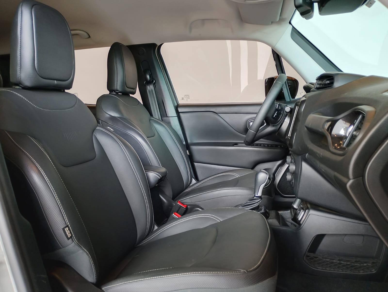 Jeep-RENEGADE-Renegade Long. T270 1.3 TB 4x2 Flex Aut.