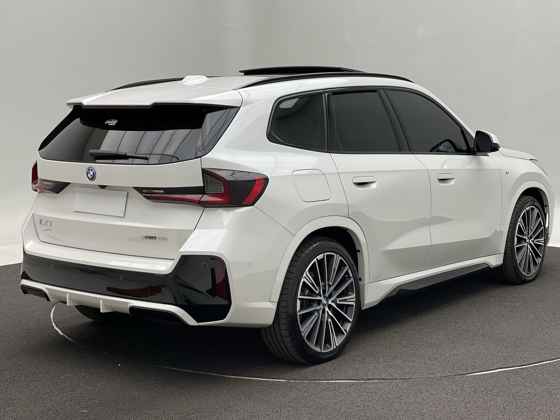 iX 1 xDrive 30 M Sport (Elétrico)