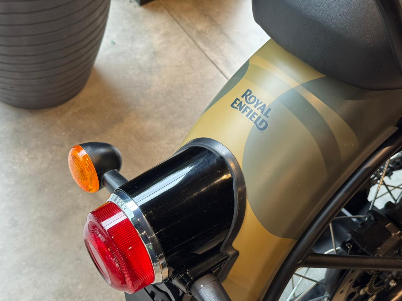 Royal Enfield-Classic-Classic Signals 350cc ABS