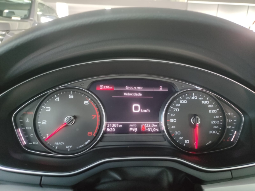 Audi-A4-2.0 TFSI GASOLINA PRESTIGE S TRONIC