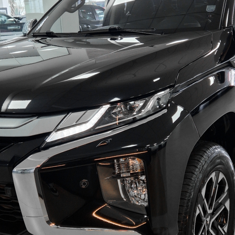 Mitsubishi-L200 TRITON-2.4 16V TURBO DIESEL SPORT HPE-S CD 4P 4X4 AUTOMÁTICO