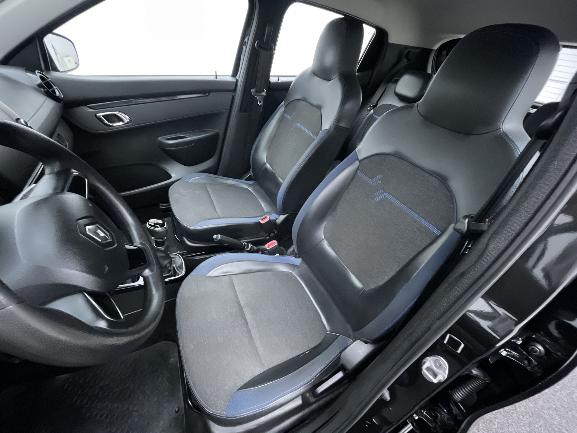 KWID Intense 1.0 Flex 12V 5p Mec.