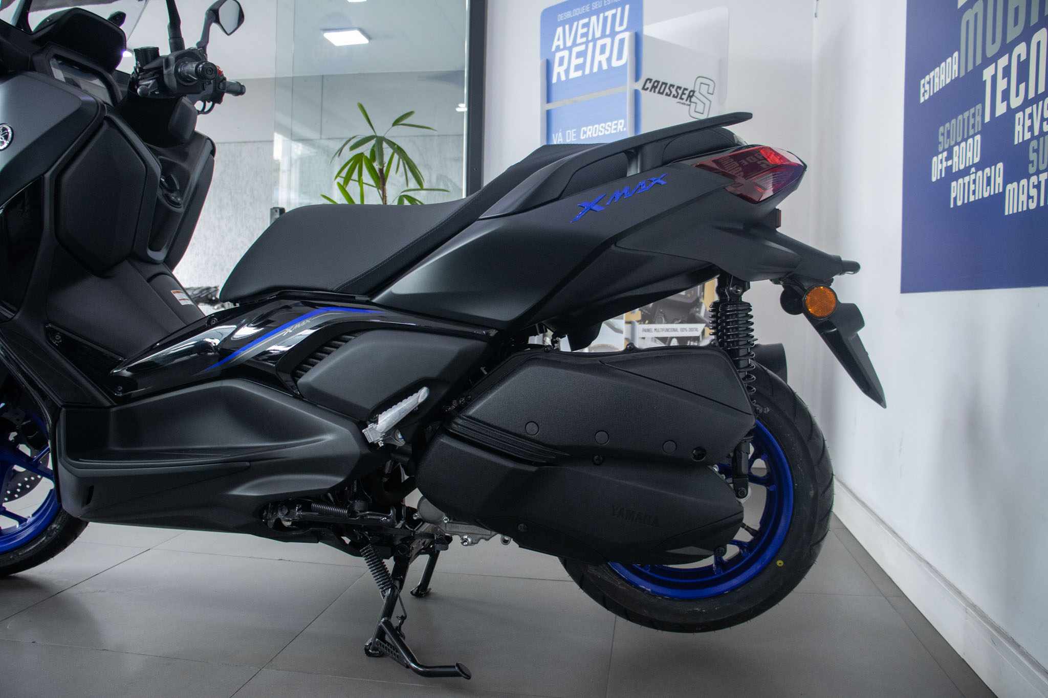 YAMAHA-XMAX-XMAX 300 CONNECTED