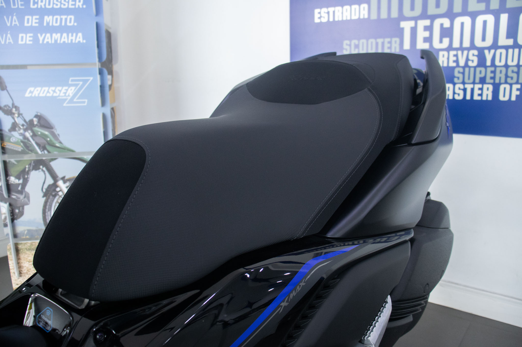 YAMAHA-XMAX-XMAX 300 CONNECTED