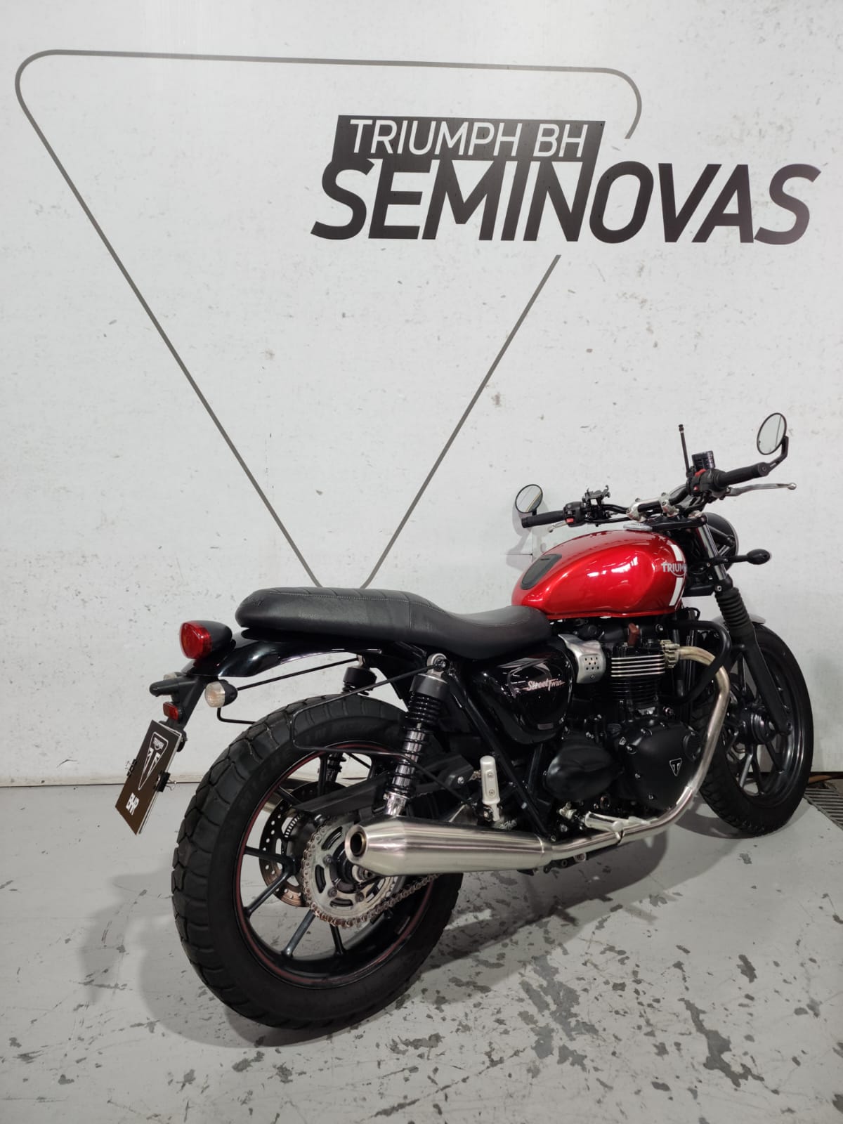 TRIUMPH-STREET-STREET  TWIN 900cc