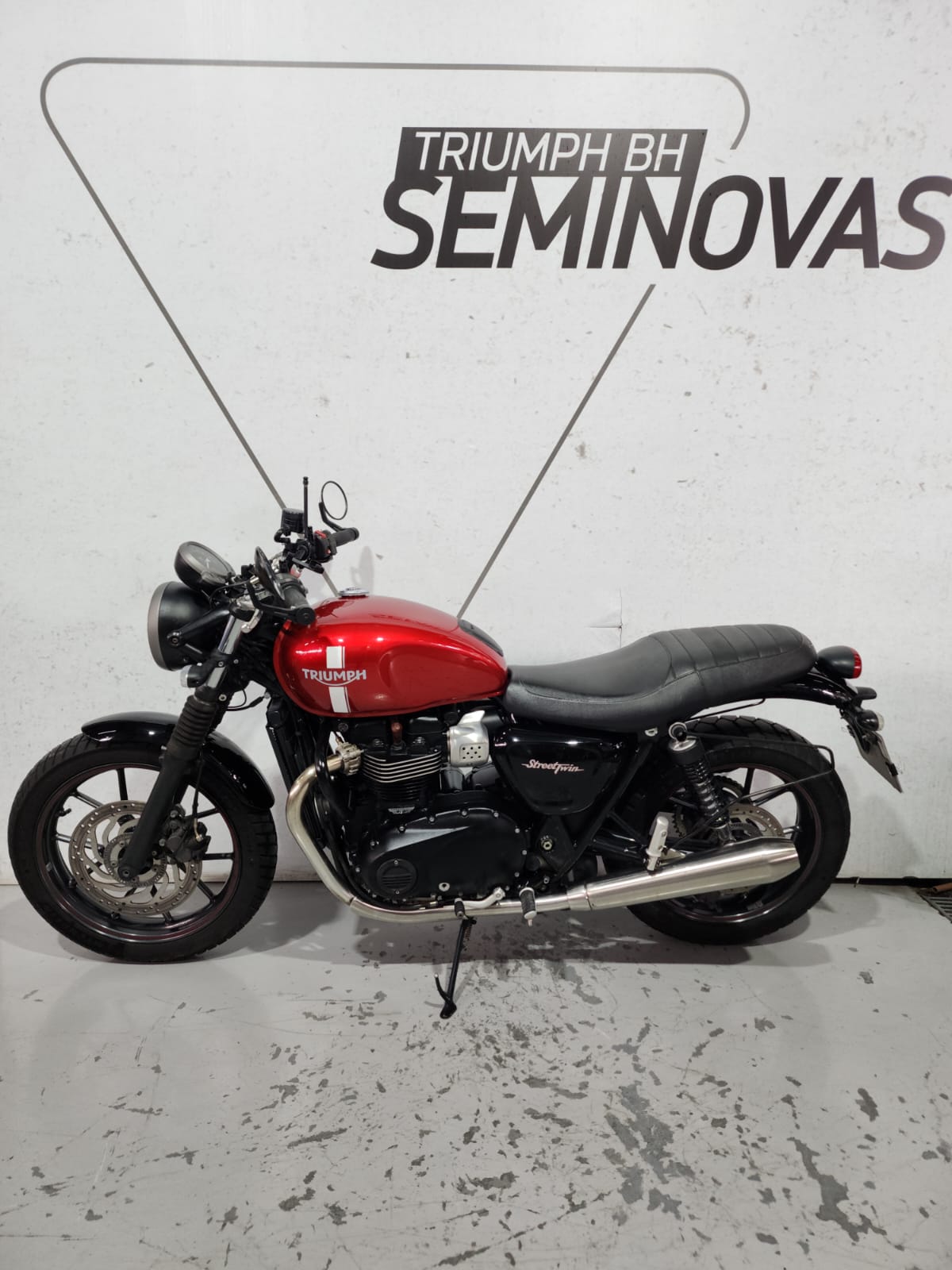 TRIUMPH-STREET-STREET  TWIN 900cc