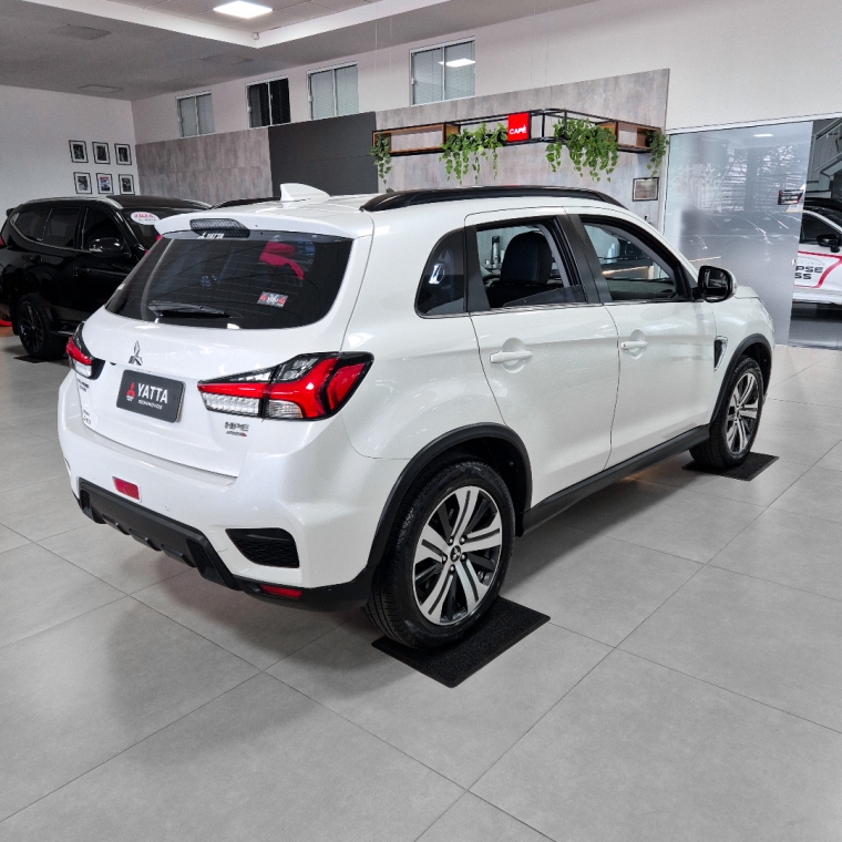 Mitsubishi-OUTLANDER SPORT-2.0 MIVEC FLEX HPE AWD AUTOMÁTICO