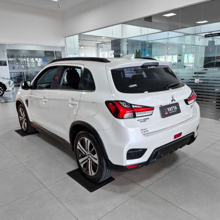Mitsubishi-OUTLANDER SPORT-2.0 MIVEC FLEX HPE AWD AUTOMÁTICO
