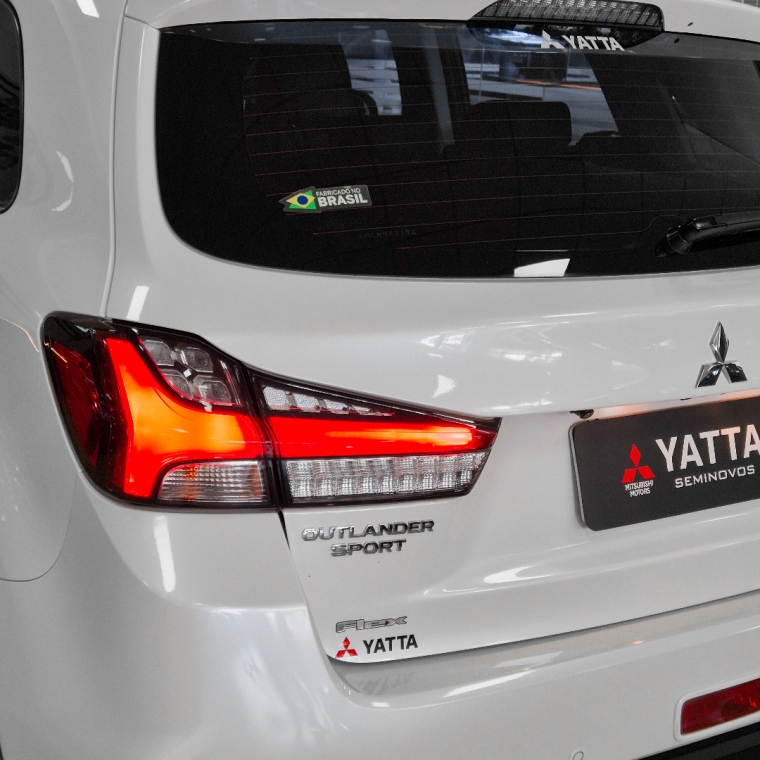 Mitsubishi-OUTLANDER SPORT-2.0 MIVEC FLEX HPE AWD AUTOMÁTICO