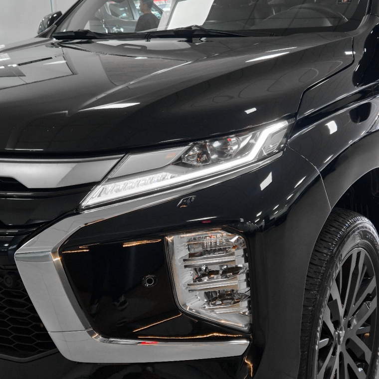 Mitsubishi-PAJERO SPORT-2.4 16V MIVEC TURBO DIESEL LEGEND AWD AUTOMÁTICO