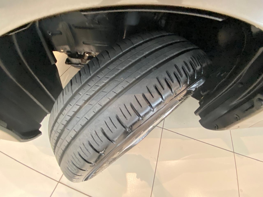 Toyota-YARIS-1.5 16V FLEX SEDAN XL PLUS TECH MULTIDRIVE