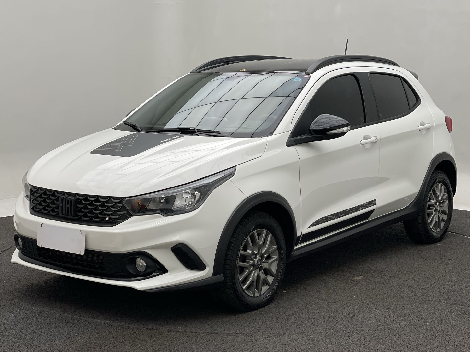 ARGO TREKKING 1.8 16V Flex Aut.