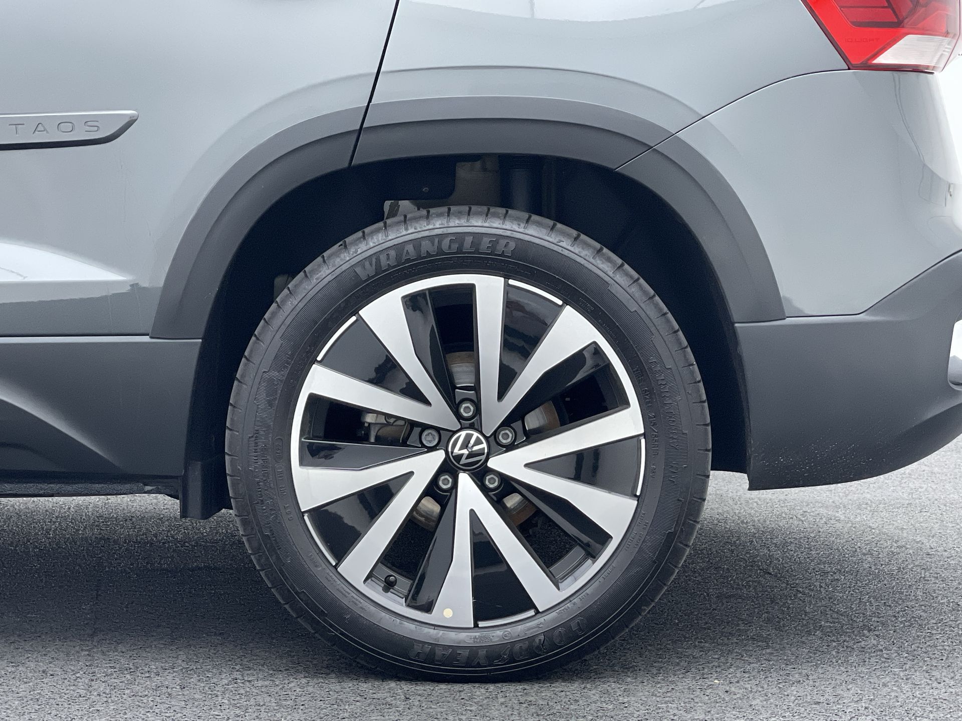 TAOS Highline 1.4 250 TSI Flex Aut.