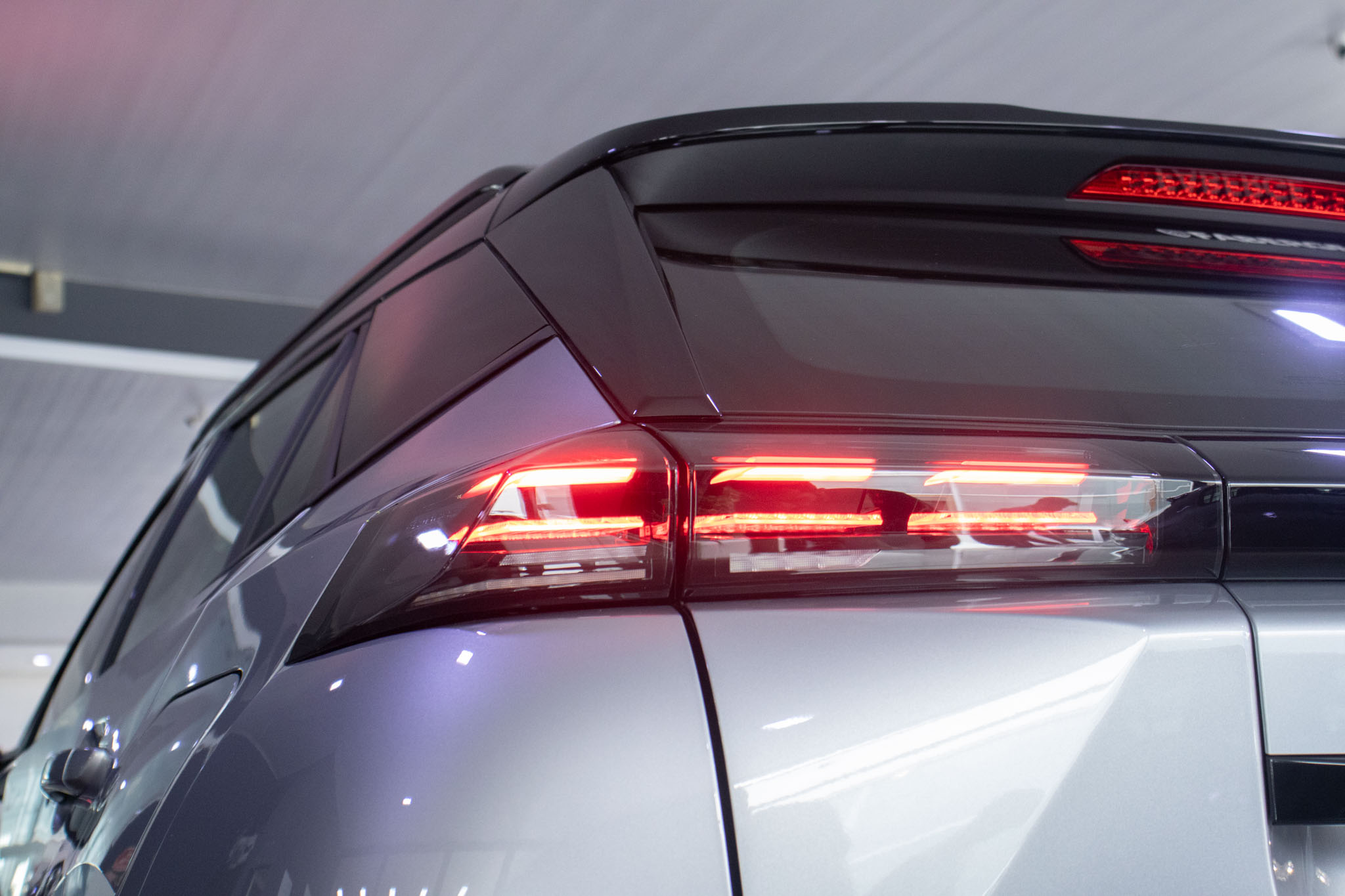 Peugeot-2008-2008 Allure 1.0 Turbo Flex 5p Aut.