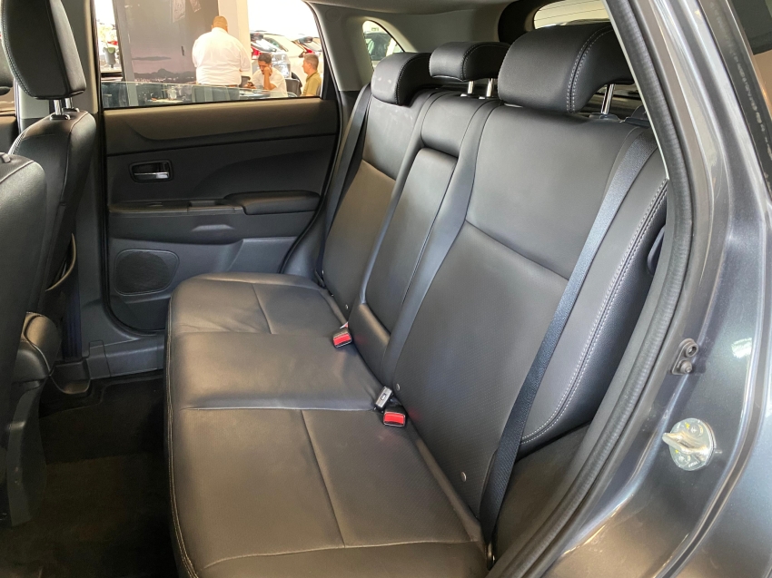 Mitsubishi-OUTLANDER SPORT-2.0 MIVEC FLEX HPE AWD AUTOMÁTICO