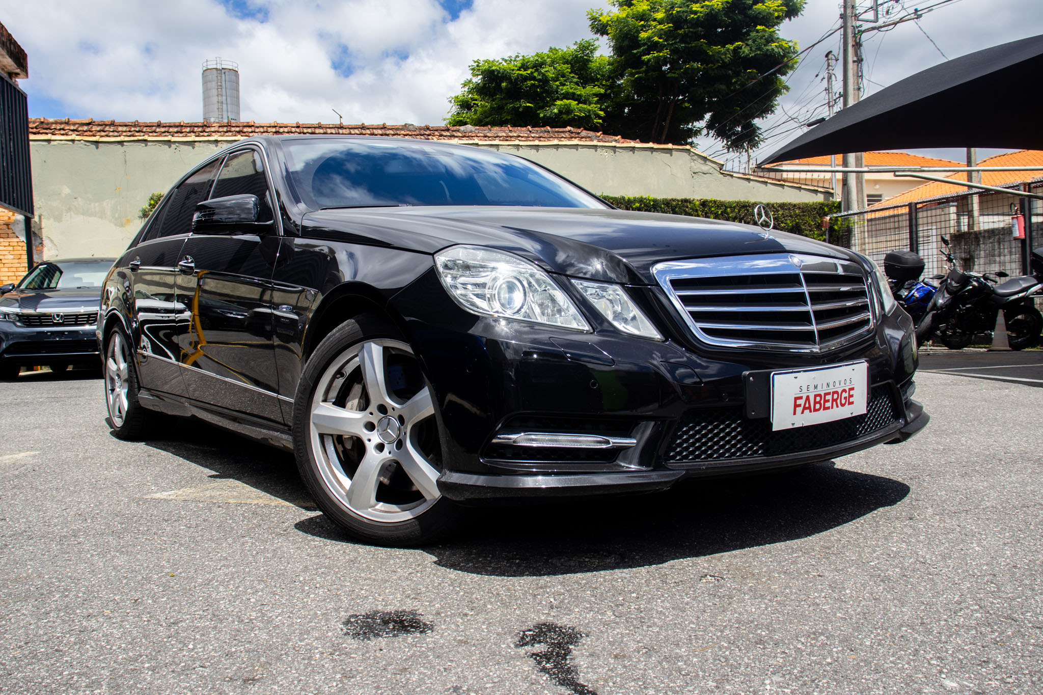 Mercedes-Benz-500-E-500 CGI Guard VR4 4.7 V8 408cv 4p