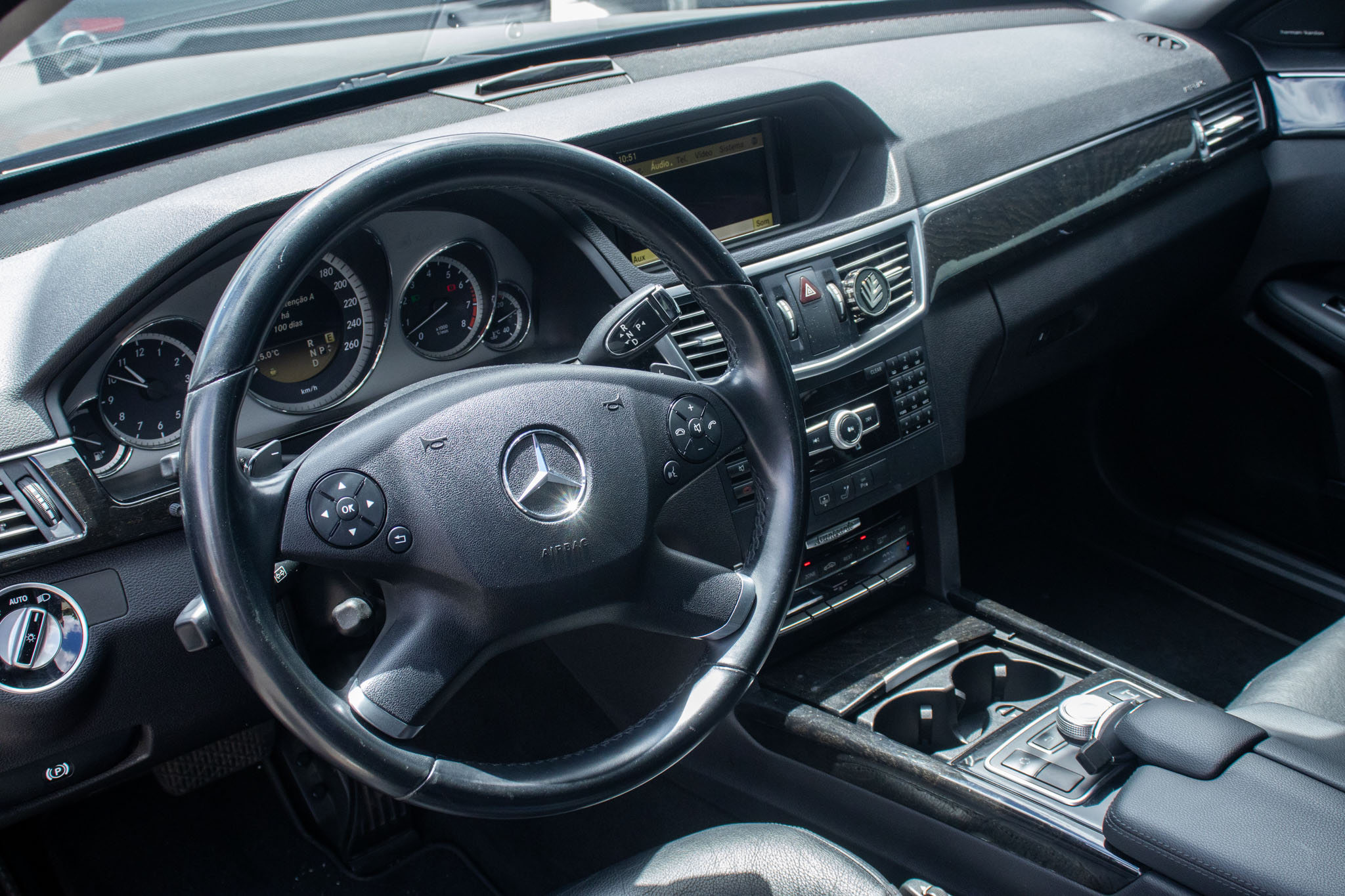 Mercedes-Benz-500-E-500 CGI Guard VR4 4.7 V8 408cv 4p