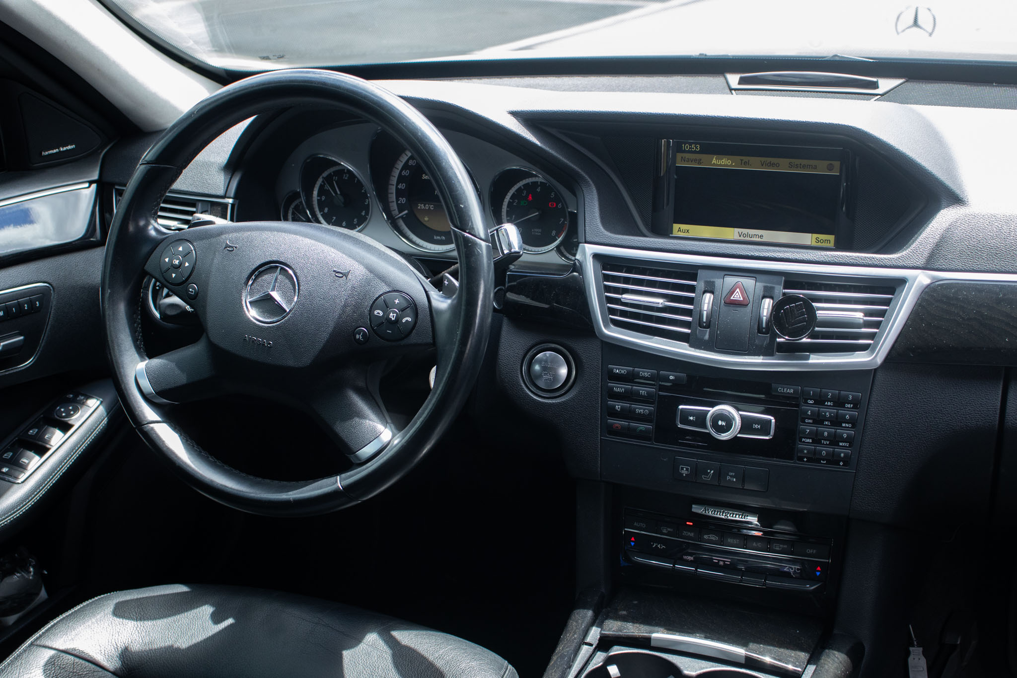 Mercedes-Benz-500-E-500 CGI Guard VR4 4.7 V8 408cv 4p