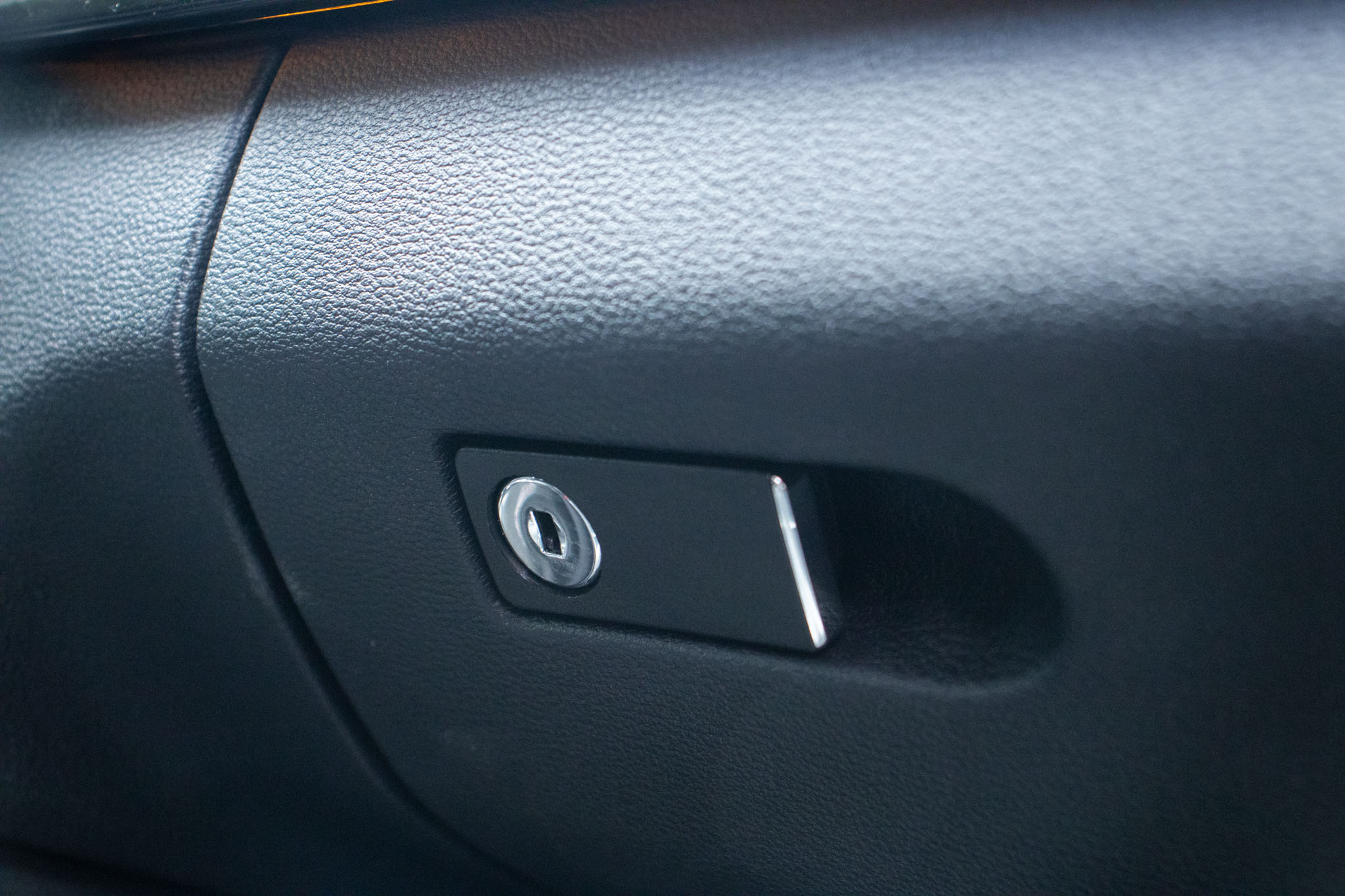 Mercedes-Benz-500-E-500 CGI Guard VR4 4.7 V8 408cv 4p