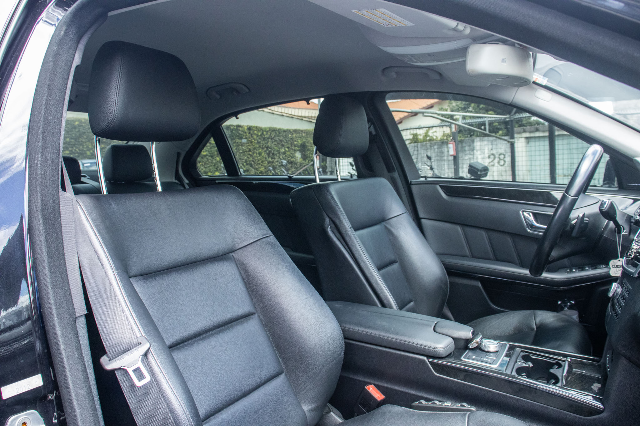 Mercedes-Benz-500-E-500 CGI Guard VR4 4.7 V8 408cv 4p