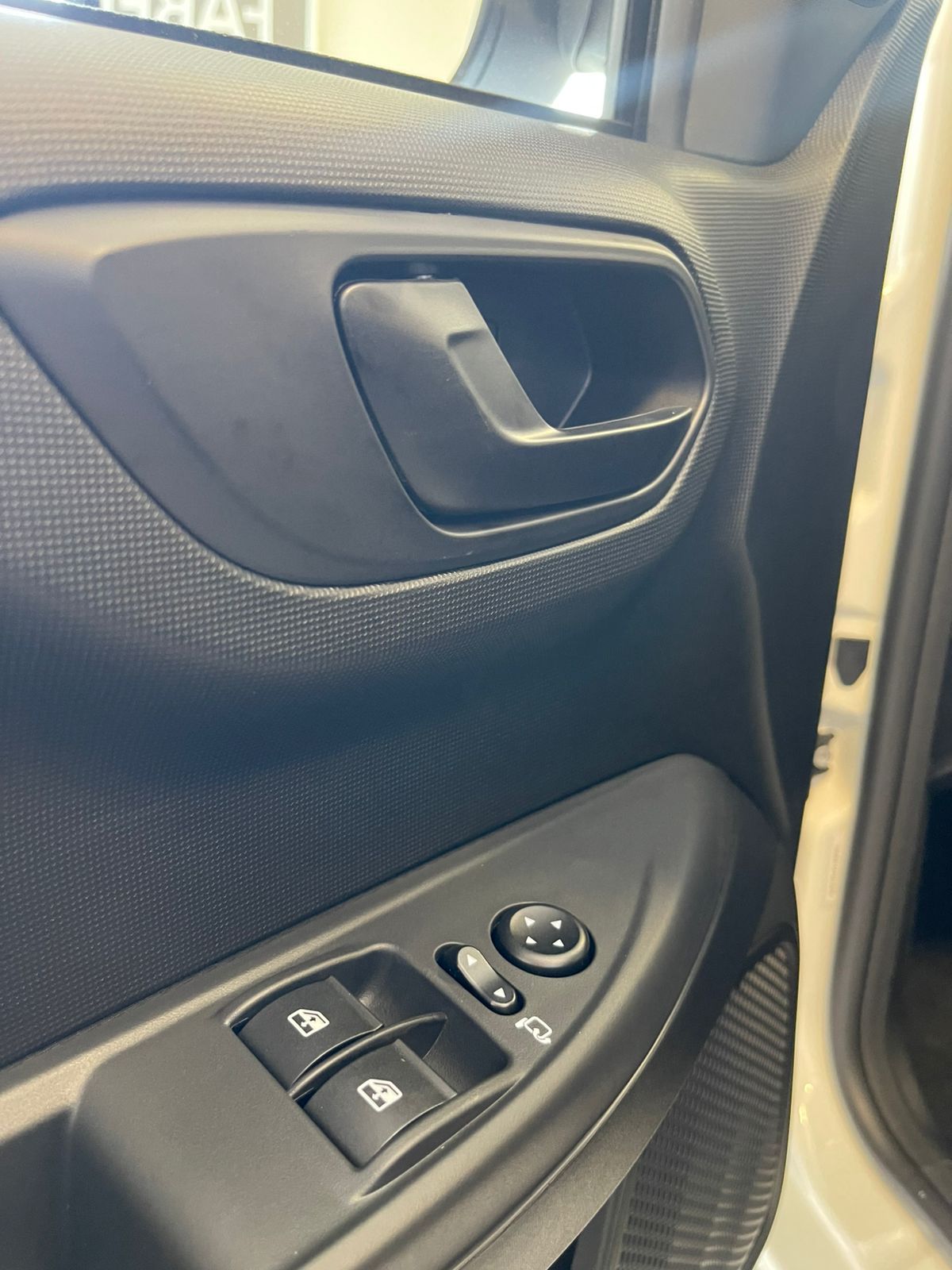 Peugeot-PARTNER RAPID-Partner Rapid Busin. Pack 1.3 Flex Mec.