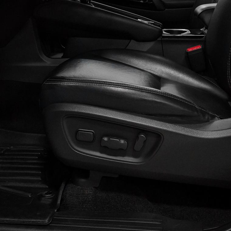 Mitsubishi-PAJERO SPORT-2.4 16V MIVEC TURBO DIESEL LEGEND AWD AUTOMÁTICO