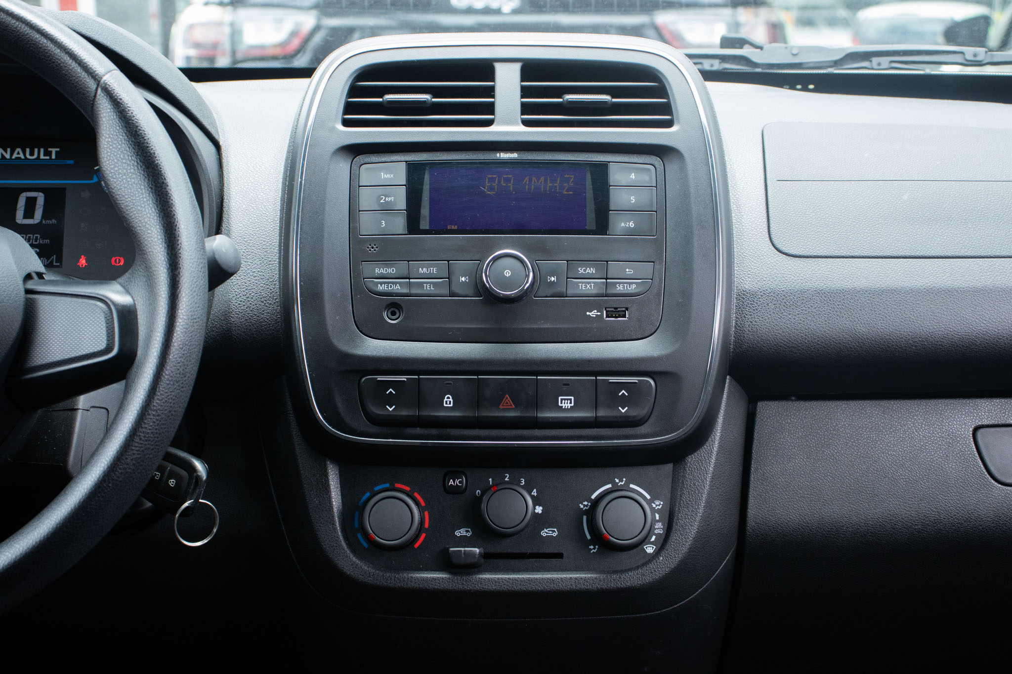 Renault-KWID-KWID Zen 1.0 Flex 12V 5p Mec.