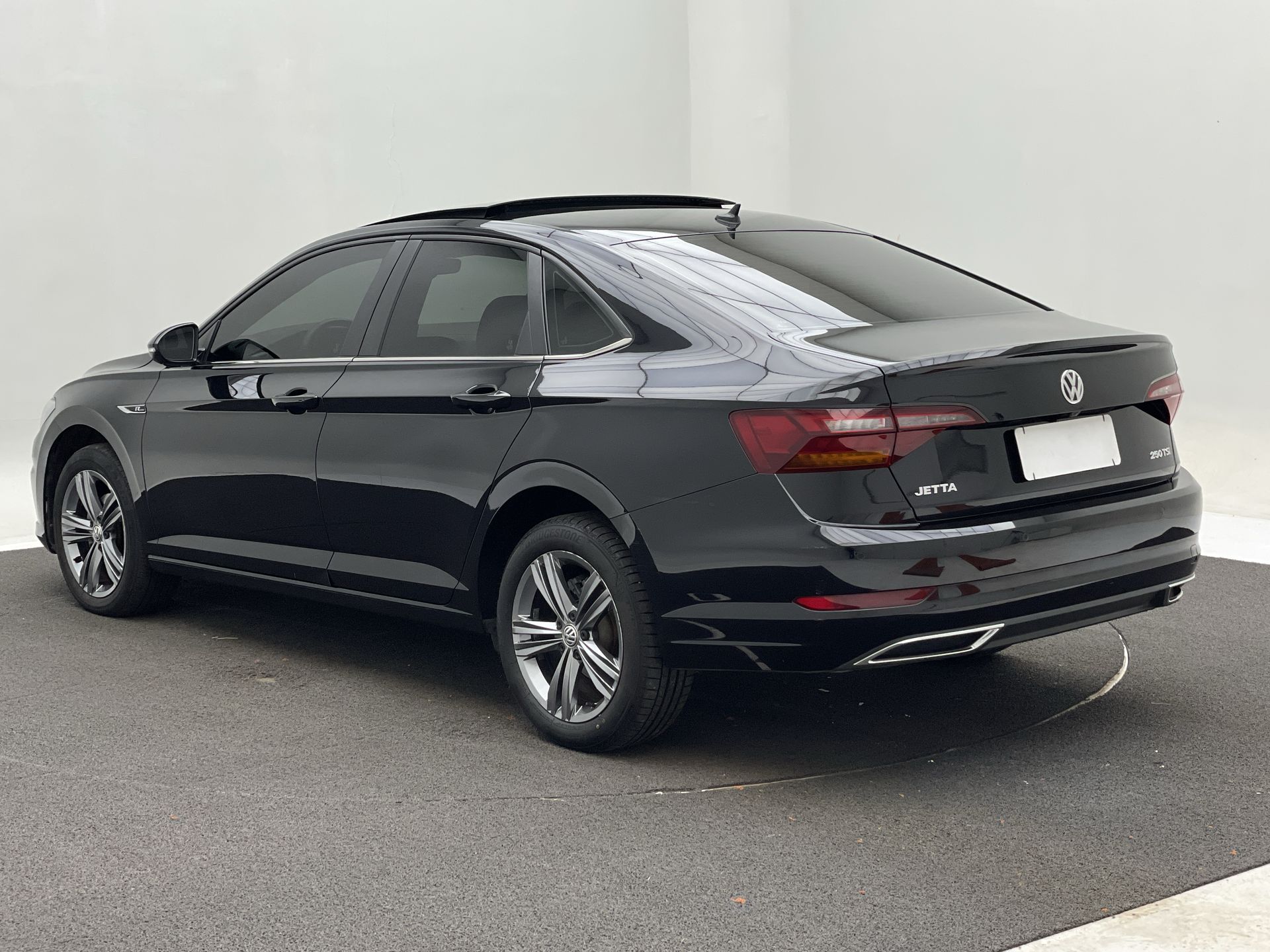 JETTA R-Line 250 TSI 1.4 Flex 16V Aut.