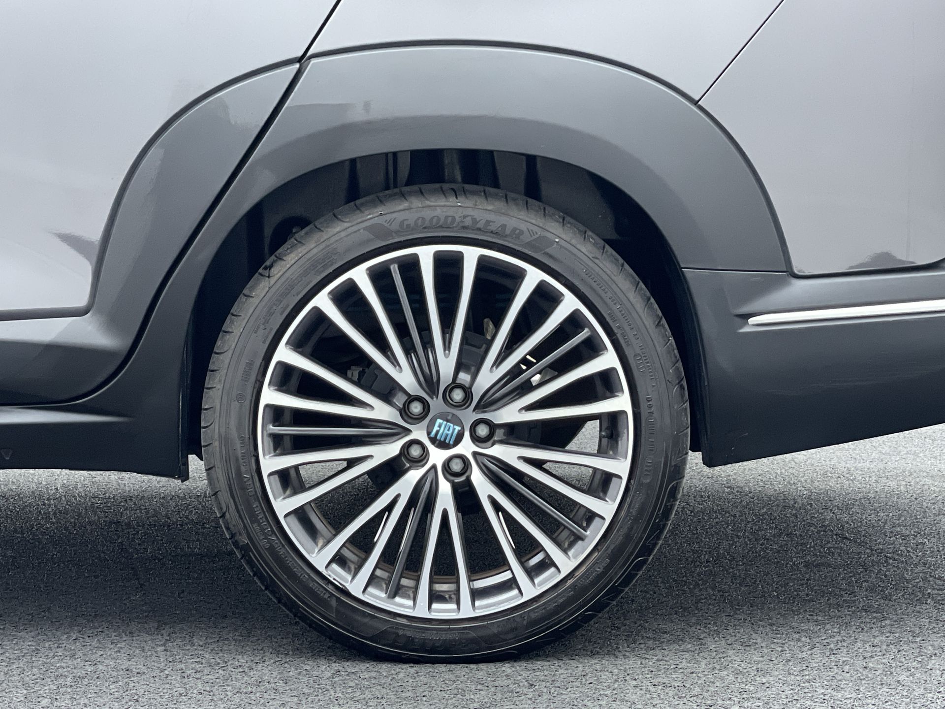 Fastback Limited Ed.1.3 270 T.Flex Aut.