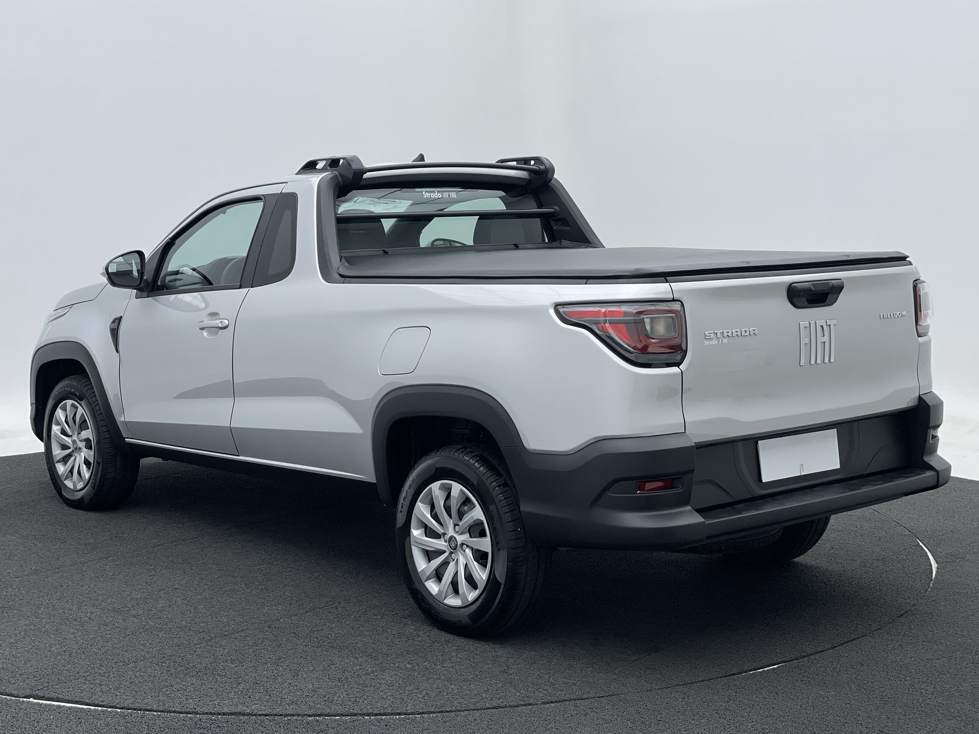 Strada Freedom 1.3 Flex 8V  CS Plus